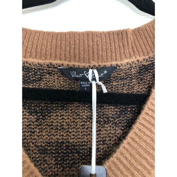 ****New with tags🤎🖤🤎 Leopard Sweater Dress :) - Picture 2 of 4